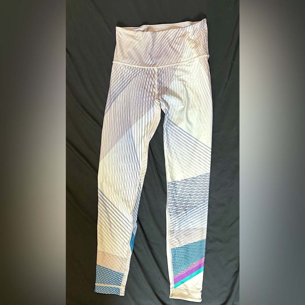 Peloton leggings size medium, never worn